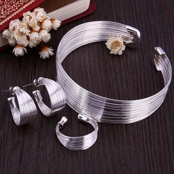 Borealis Boutique Jewelry - Elegant Adjustable Multiwire Retro Jewelry Set Sterling Silver Plated